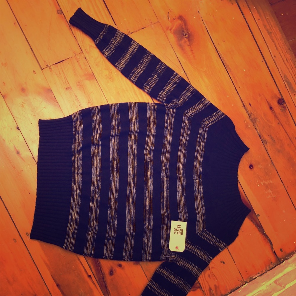 Billabong Cowl Neck Sweater M NWT